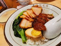 狮头牌鹅肉拼五花肉饭-狮头牌卤味研究所·卤味饭(花城汇南区店)