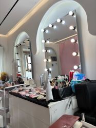 -红馆妆造(中央大街店)