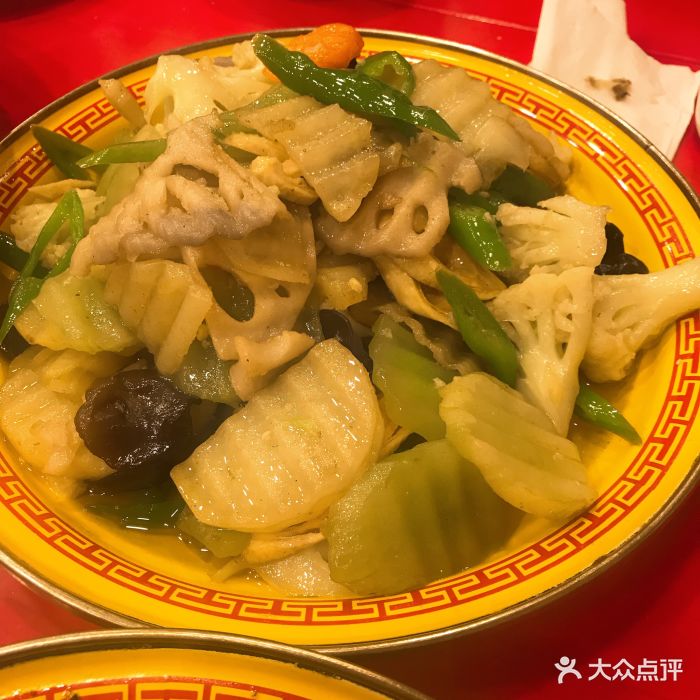 炒作大师·民间饭店(大世界商业广场店)清仙炒素拼图片
