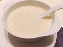 杏仁茶-皇朝会.经典传统粤菜(外滩店)