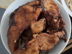 -梅记大块头爆鱼店(乍浦路店)