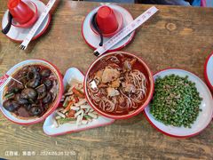 -老闵田螺馆·南昌特色小炒(梦时代店)