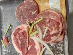-啊美丽炭火烤肉(滑翔一店)