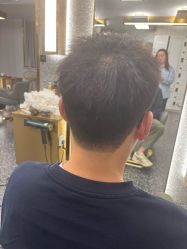 -即型男士理发工作室