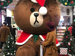 -LINE FRIENDS Garosu-gil Flagship Store