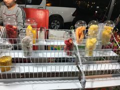 -芒果糯米饭摊子