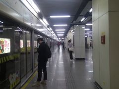 -陆家浜路(地铁站)