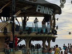 -FINNS Beach Club