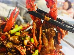 -凤凰路何眼镜香辣蟹(花果园店)