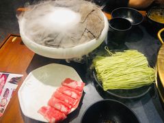 -沸炉重庆老火锅(军事博物馆店)