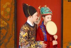 -盘子女人坊生日照·摄影馆(华强店)