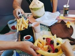 -水桶王国主题餐厅·聚会·生日派对·亲子活动·家庭套餐(亚龙湾希尔顿店)