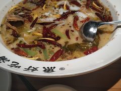 老坛酸菜鲈鱼-江渔儿酸菜鱼(常平翔龙天地店)