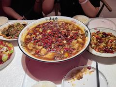 -辣小妮de川菜馆(红旗Mall店)