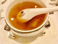 虫草花鲜石斛炖花胶-嘉麟楼