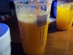 芒果苹果汁-胖哥俩肉蟹煲(济南世茂国际广场店)