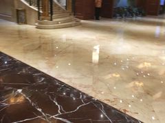 -山明水秀大饭店