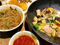 -万记麻辣烫国展总店