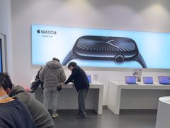 -Apple授权专营店(宝山万达店)