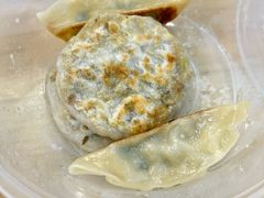 煎饺-灵山酒酿健忠(黄山汤口寨西非遗店)