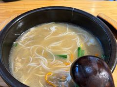 -勺子米线·云南传统小吃市集(四方街店)