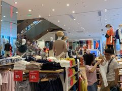 -优衣库(深圳万象天地旗舰店)