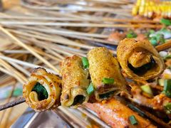 豆腐皮裹韭菜-晓靖轩烧烤(沙河风情店)