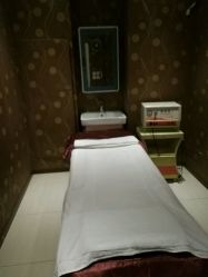 -成都伊贝丝美容美胸SPA会所