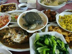 -小陆莲花蟹园农家乐(莲花岛店)