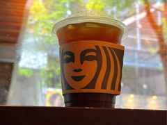 -星巴克(上海虹桥新天地二店)