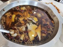 -鑫巴蜀小镇 · 水煮鱼专研店(玉桥店)
