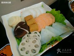 -呷哺呷哺(世贸.工三店)