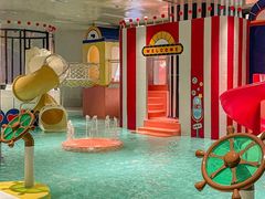 -涨巢·潮玩水疗局