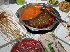 -佰人王串串香火锅(洋珠巷店)