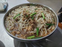 -正宗杨记普洱酸醋米线(总店)