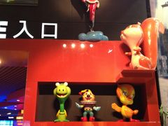 等候区-SFC上影影城(港汇永华IMAX激光店)