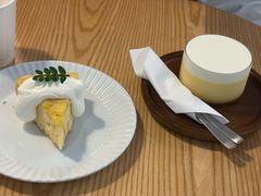 南国的凤梨蛋糕-猫里有甜