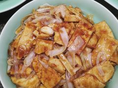 葱烧豆腐-河东颐祥阁(世贸店)