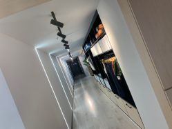 -OM瑜伽教练培训学院