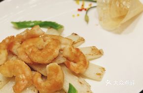 Stir-fried Fresh Huai Mountain with Shrimp