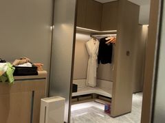 -深圳国际会展中心希尔顿酒店(前海华发冰雪世界店)
