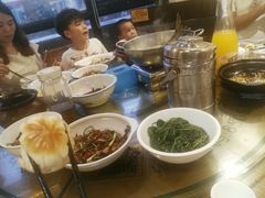 -大众餐馆(植物园美食街店)