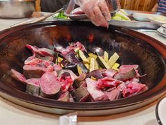 -小火炕铁锅炖鱼