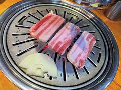 厚切五花肉-老炉家木炭烤肉(长江国际店)