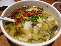 酸菜黑鱼-渝是乎酸菜鱼(龙旗购物中心店)