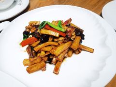 喜桃报三春-醉霖生态餐厅(交大店)