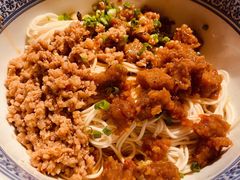 辣肉面-沪西老弄堂面馆(定西路店)