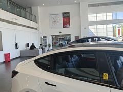 -TESLA 特斯拉(北京南四环中路特斯拉中心)