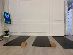 -闺蜜瑜伽·普拉提女性塑形馆