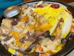 -香巴拉云南餐厅(华莱坞店)